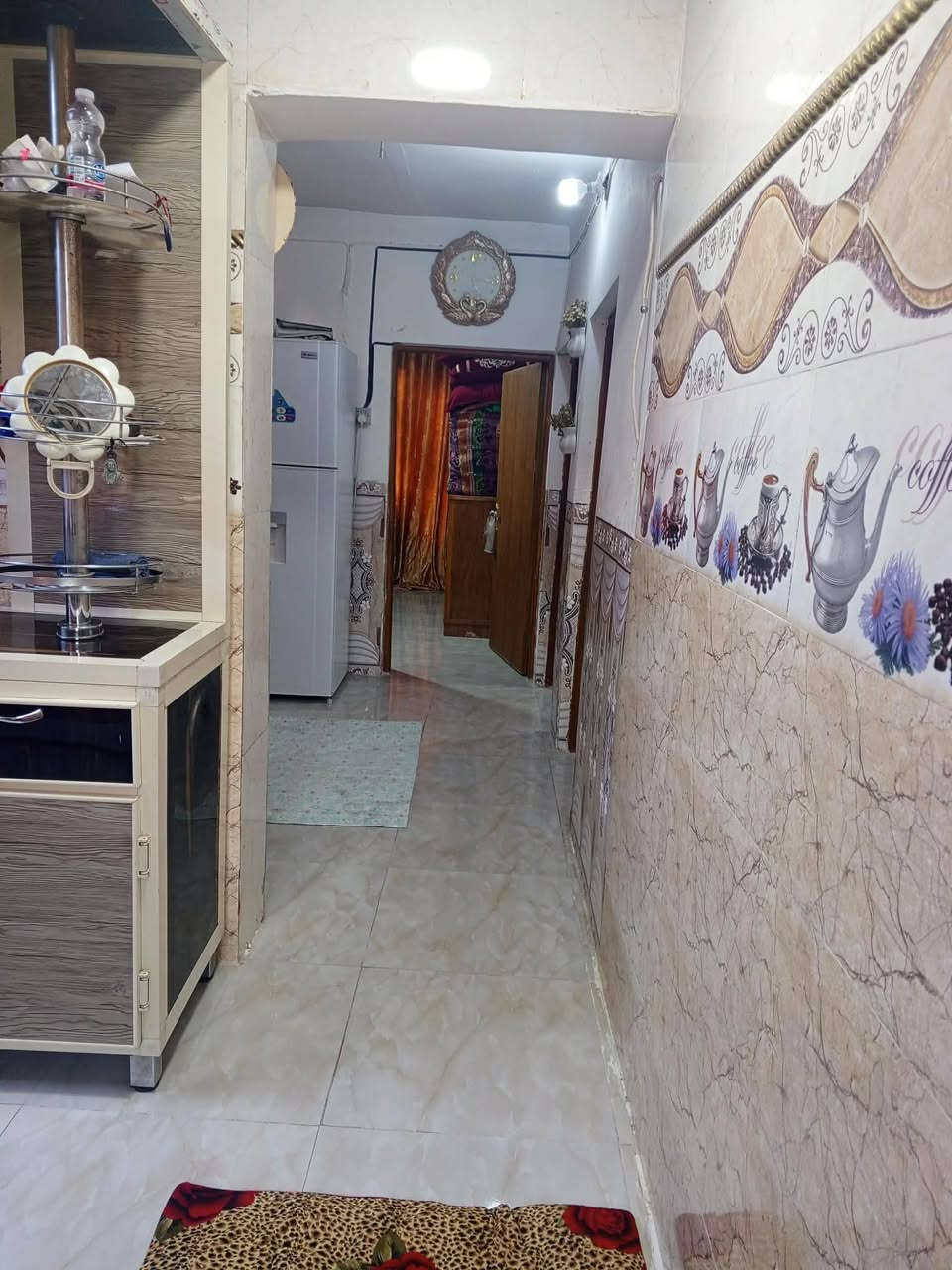 السلام عليكم
بيت للبيع زراعي المساحه ٢٠٠ متر العنوان بالسده حي النصر الثاني البيت كلش نضيف وكامل البيت طابقين يتكون الطابق الاول من / غرفتين + صاله + ستقبال + مطبخ + طارمه كبيره + صحيات / الطابق الثاني بناء فرمستون والسكف سندويش نقص لبخ وارضيه يتكون من غرفتين وصاله الخدمات كامله السعر المطلوب ( 43 ) مليون وبي مجال الاستفسار اكثر / *********** // ***********
