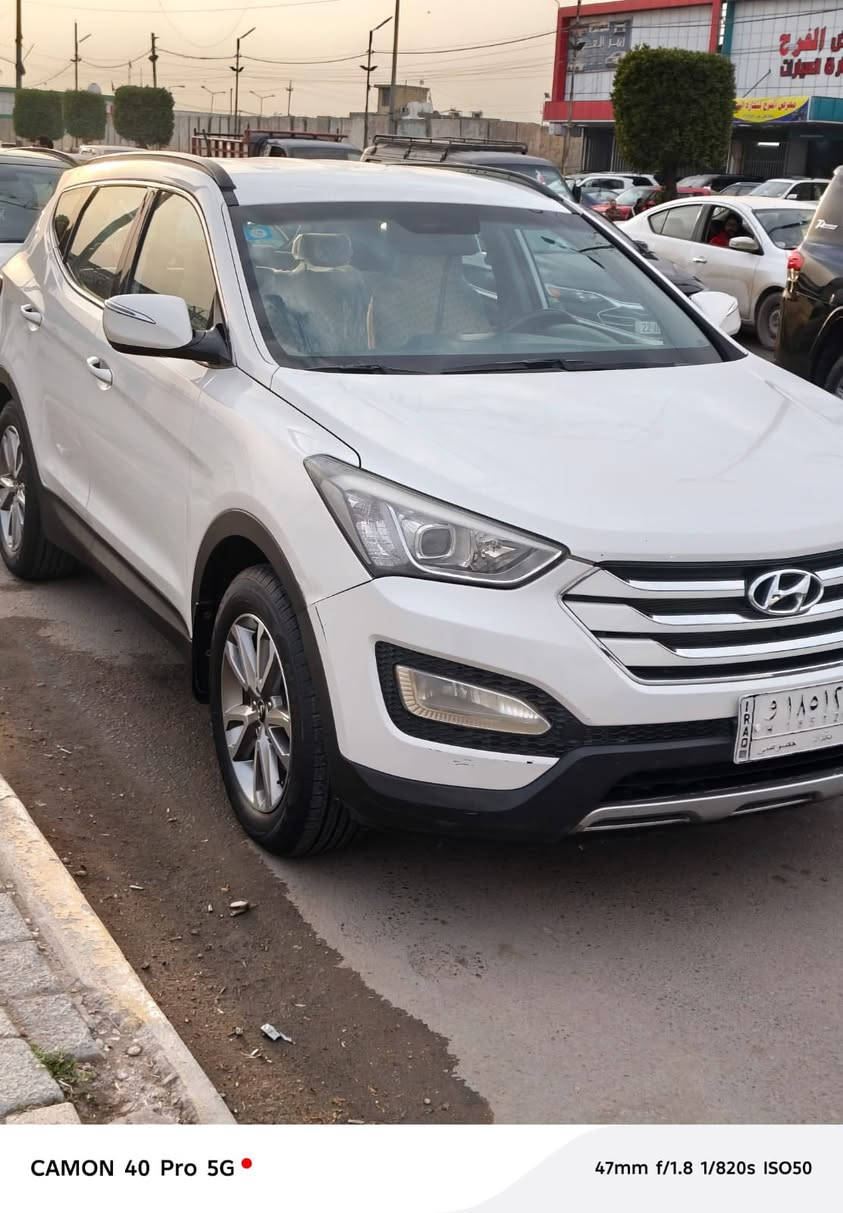 السلام عليكم سنتافي خليجي موديل 2013السياره نضيفه بمعنى الكلمه فقط باب الصدر بي صبغ وباب السايف بارد كد شبر جوه الامرايه 7 راكب ‭ 
تبريد قطعتين مكاني بغداد البلديات 

‭0772 281 0226‬
