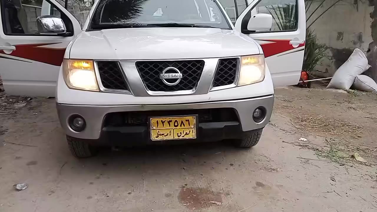 سلام عليكم سياره نيفاره موديل 2012مكفوله كفاله عمامه سنويه لل2026رقم اربيل تحويل ثاني يوم سياره جديده تخم تاير جدد السياره مكفوله كير مكينه شاصي المكان النجف الاشرف 
السعر ١٠٠وبيه مجال قليل
رقم الهاتف 
***********
***********
