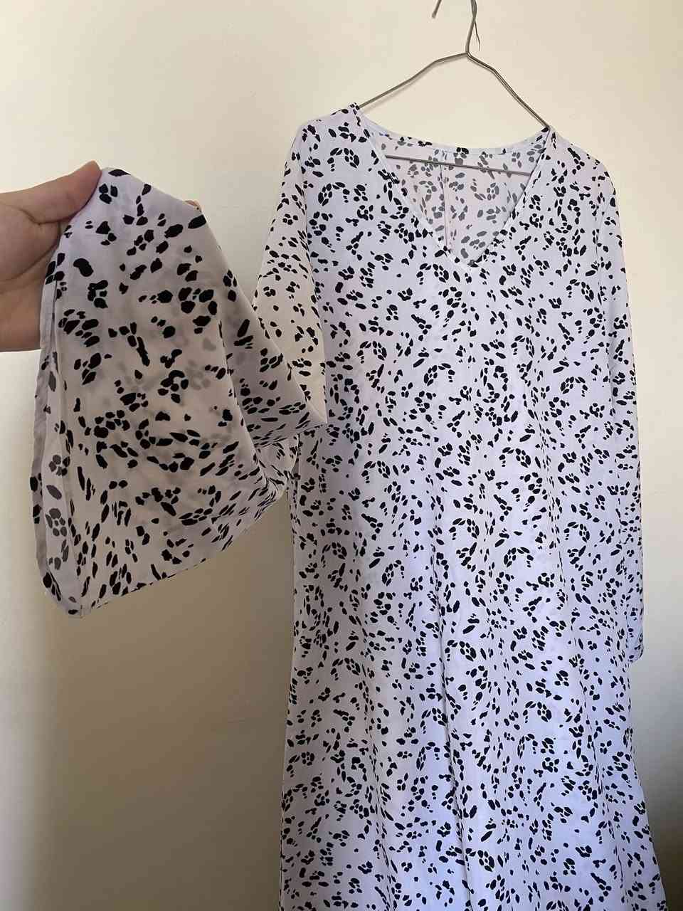 مرحبا بنات كلبيات جديدة وصيتهم ومو قياسي. الخضرة قياس لارج اكس لارج والبيضه قياس اكس لارج الوحده ب ١٠ والله اخذتهم اغلى بس اريد اشتري بدالهم 🥲 العباية ب ٨ تلبس ليحد ال٨٥ كيلو


**إذا كنت صاحب هذا الإعلان وتريد حذفه لأي سبب، رجاءا أرسل رسالة إلى الدعم الفني**