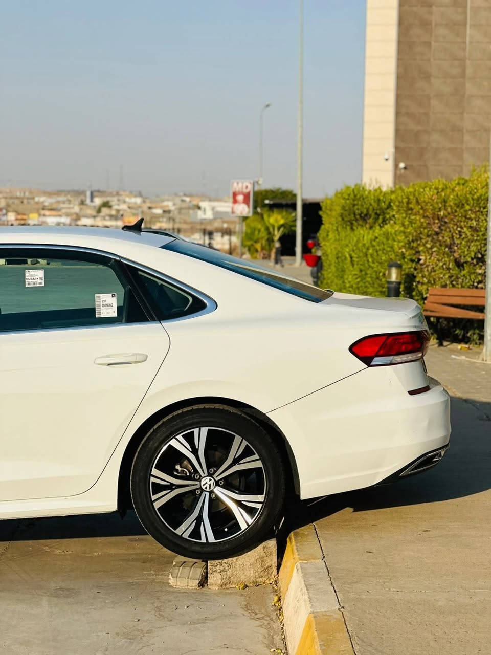 للبيع 🚗🔥
​فولكس فاجن باسات موديل 2021
​الممشى: 82 ألف ميل
​الحالة: كلين تايتل، بدون صبغ نهائياً (حادثها ضربة خفيفة بالدعامية الخلفية فقط، بدون قطرة صبغ).
​المحرك والكير: بلادي، برغي ما مفتوح، بحالة ممتازة جداً ماشاء الله.
​السنوية: جديدة، والتحويل ثاني يوم.
​الموقع: [كركوك]
​السيارة نظيفة وجاهزة وممشاها وحالتها واضحة.
للاتصال أو الاستفسار (متوفر واتساب أيضاً):
***********
​الله يبارك لصاحب النصيب 🙏✨ كركوك, العراق
