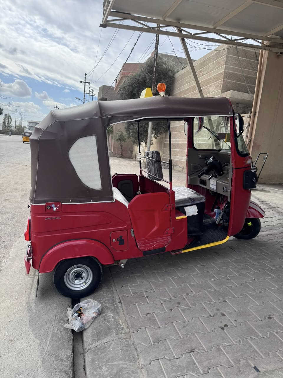 ً
التفاصيل بلفيديو شوفه يلا تتصل مو تتصل وتكلي شبيها 
تكتك 2022 مرقمة لوحة وسنوية نكليزي تحويل ثاني يوم التكتك كفاله عامة كشر ومحرك وتحويل التكتك خير من الله جديدة بمعنى الكلمة تاخذها كبل للشارع اي نقص ماكو مكاني ديالى بعقوبة شارع جرف الملح السعر8800 وبيها مجال شراي اتصل ممتواجد خاص ***********
