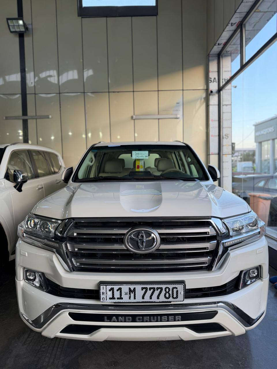 السلام عليكم لاندكروز ٢٠١٨ بريم اصل ماشيه ٨٦ الف
فول موصفات
بصمه
فتحه
كشنات جلد وكهرباء
شاشه كامره خلفيه
حساس امامي خلفي
دبل ماوس
مري جانبيه قلاب
لد نهاري
تشغيل عن بعد
زراك لايت
شاشه خلفيه
سونار موضح بل صور فقط صبغ بسيط
جديده جدااا
تخم تاير جديد
رقم بغداد 
سعر ٤٧٠ بيه مجال بسيط
للتصال***********
مكان سياره بغداد معارض البياع
