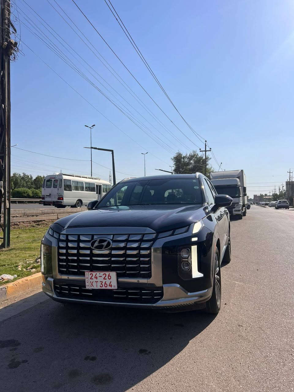 ﷽
للبيع فقط…
‏Hyundai palisade  2024 calligraphy
هونداي بلسايد كلگرافي 
الموديل: 2024
الون : نيلي على اسود 
العداد : 32 الف ميل قابل للزياده 
حادث بنيد مصلح ومصبوغ نفسه 
وتبديل دعاميه
صور الحادث مرفقه 
رقم الشاصي مرفق
بدون ايرباك 
بدون دواخل

المواصفات :-
1-شاشة عرض داتشو 
2-المحرك   v6    3.8 
3-بصمة تشغيل + بصمة ابواب 
4-اصطفاف ذاتي(تقديم + ترجيع عن طريق الريمونت)  
5-فتحة سقف +بانوراما
6-سماعات هارمن كاردن عدد 16
 7-رادار امامي  + خلفي 
8-حساسات امامي + خلفي 
9-كامرات عدد 5  360 درجة 
10-كشنات امامي خزن ميموري 
11-كشنات كهربائي تدفئة وتبريد🥶
12-انارة داخليه (محيطيه) + انارة دشبول 
13-بردات جانبية
14-تبريد مركزي امامي + خلفي منفصل التحكم
15-تحكم ستيرن + شفتات
16-تدفئة ستيرن 
17-مرايا هيتر + تعتيم 
18-صندوق كهربائي شفط + اربع وضعيات فتح صندوق
19-وضعيات قيادة  (5)
20-ويل كب حجم  20 
21-اوتو هولد + نقطة عمياء 
22-سايد بريك بصمة + مثبت سرعة
23-شحن وايرلس 
24-إشارات بالمرايا  + إشارات جانبيه
25-اوتو هولد 
26-تحديد مسار
27-شاشة ديجتال كبيرة
28-تشغيل عن بعد .
29-تدليك كشن . مساج 
30-دفع رباعي 
31-نظام مانع انزلاق 
32-نظام نزول منحدرات
وبعد بيها هوووواي مواصفات معروف الكلگرافي الVIP فول 1/1
السياره تترقم شمالي 

للتواصل على الرقم 
***********

