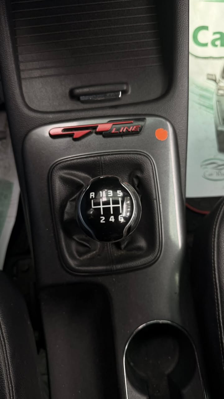 كيا فورتي هاتشباك السياره كلين
كير عادي ٦ نمر طياره ✈️

محرك 1.6T عليه شوته رياضي وعطاس 

وضعيات قيادة بالسترين comfort- sport - Normal 

دفيوزر خلفي كاربون فايبر + الدواخل كاربون فايبر 

عليها كلج رياضي 

عليها عدسات LED 

منظومة مي جديده بالكامل 

مسويلها ادامه كامله للمحرك 

السعر ١٠٧ وبيها مجال للشراء 

***********

***********
