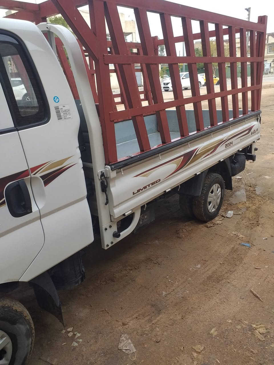 السلام عليكم كيا بنكو موديل ٢٠٢٤ رقم دولي بابل بااسمي ماشيه ٦٠٠٠ ستة الاف كيلو السياره جديده السعر ١٦٠ ورقه رقمي *********** بي واتساب
