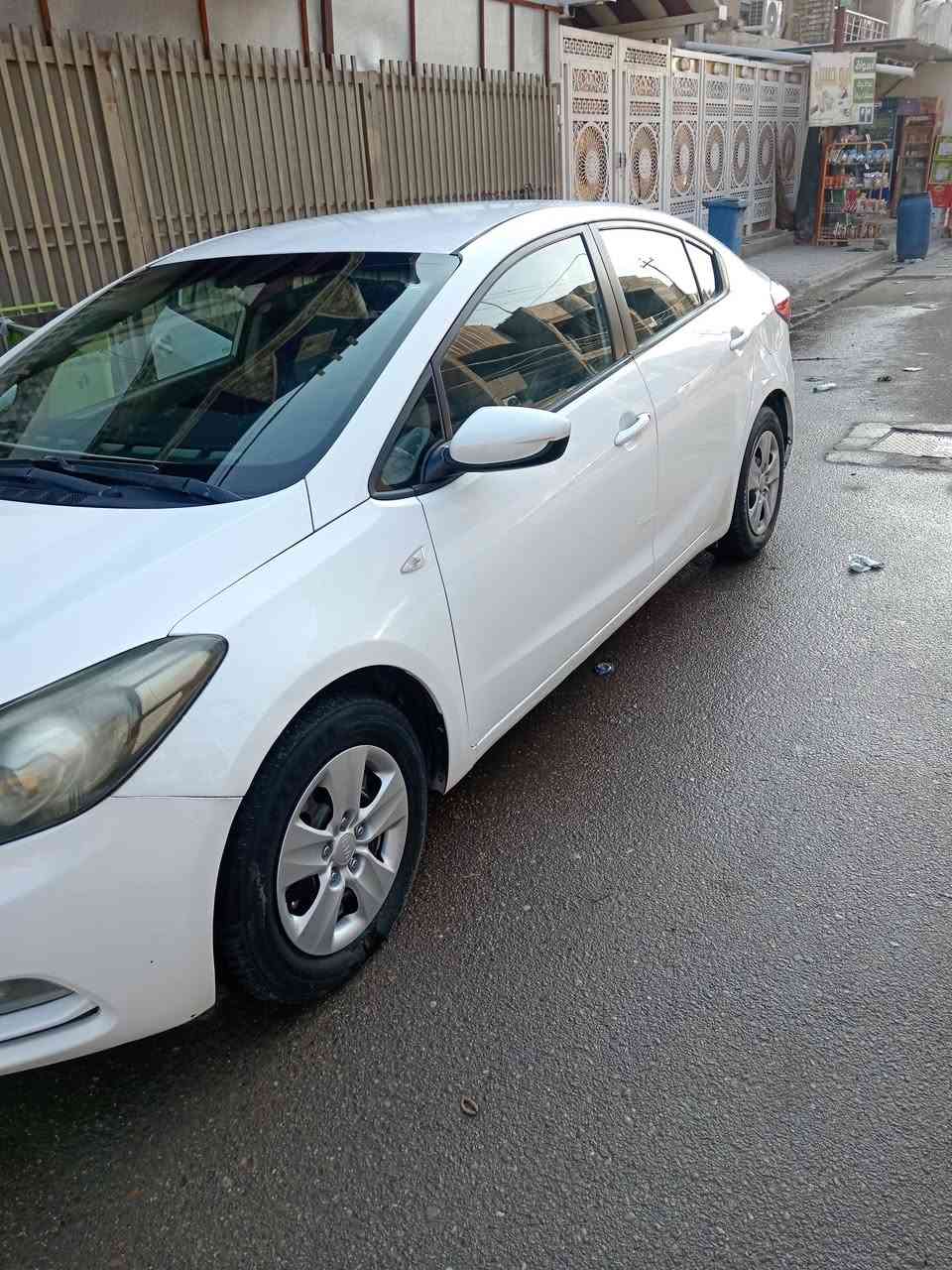 كيا سيراتو ٢٠١٥ خليجية للبيع مكفولة كفالة عامة سونار بالمنشور مكان السيارة بغداد *********** السعر ١١٨ $
