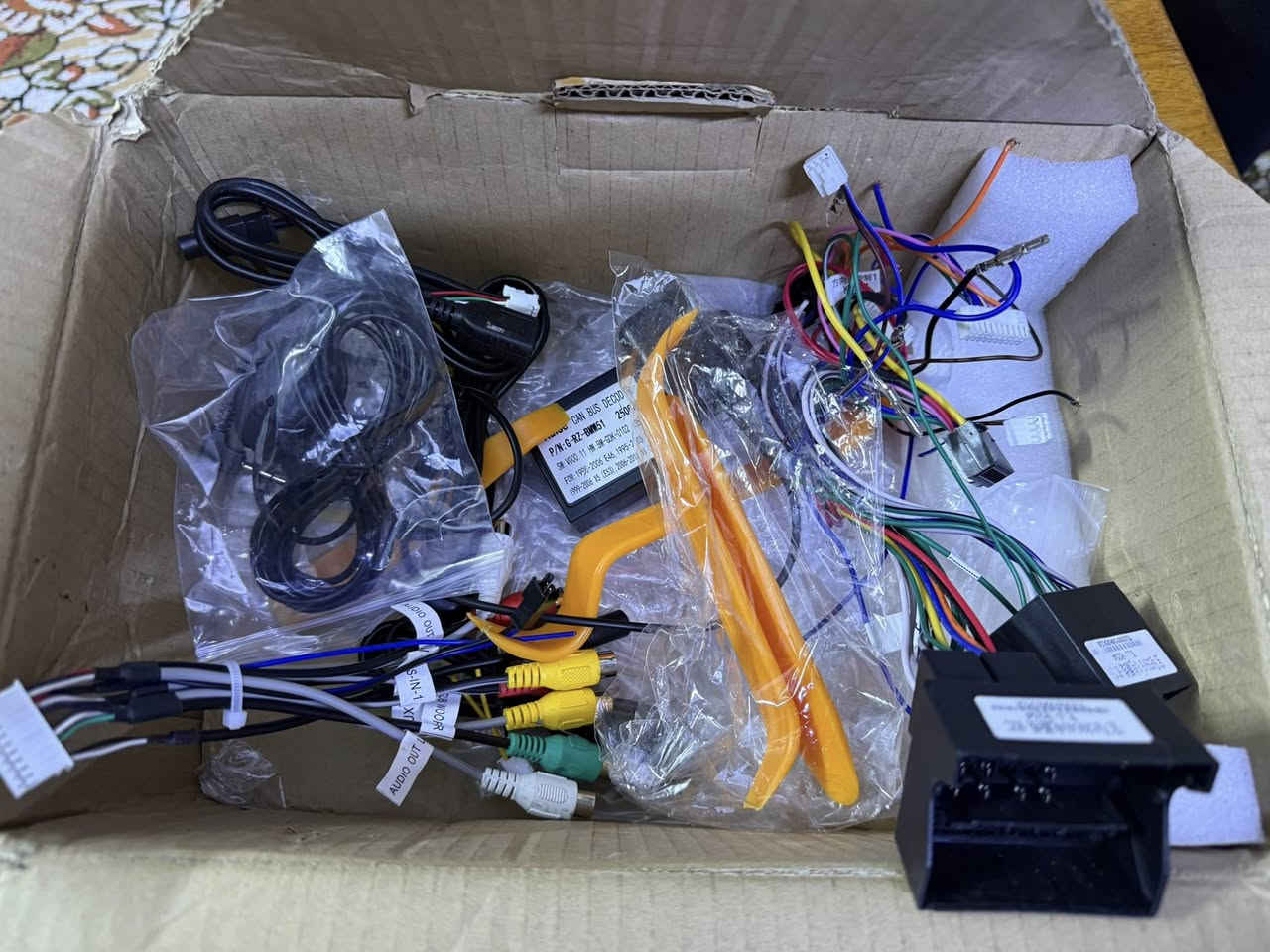 السلام عليكم شاشة bomw ترهم كاسح وصقر
وباقي موضح بالصورة E46 E36 x3 x5
شاشة فول اندرويد كار بلي كاملة مواصفات نفس ماموضح بالفديو يوتيوب وباقي برامج ويز وغيرة واصلية تكعد بلا نحوير ولا شي نفس فيشة السعر 200 وهذا رقمي غير متواجد على نت
***********
• تعديل
