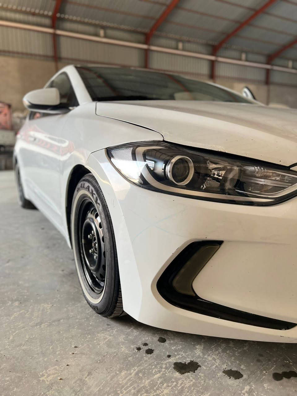 النترا
2018 وارد امريكي 
رقم نجف المكان بنجف 
حادثه بئمريكه  فقط سونار موجود 
گير ومكينه وكهربائيات  وحداديه  كفاله عامه سياره جاهزه
باقي التفاصيل الاتصال على الرقم ***********
