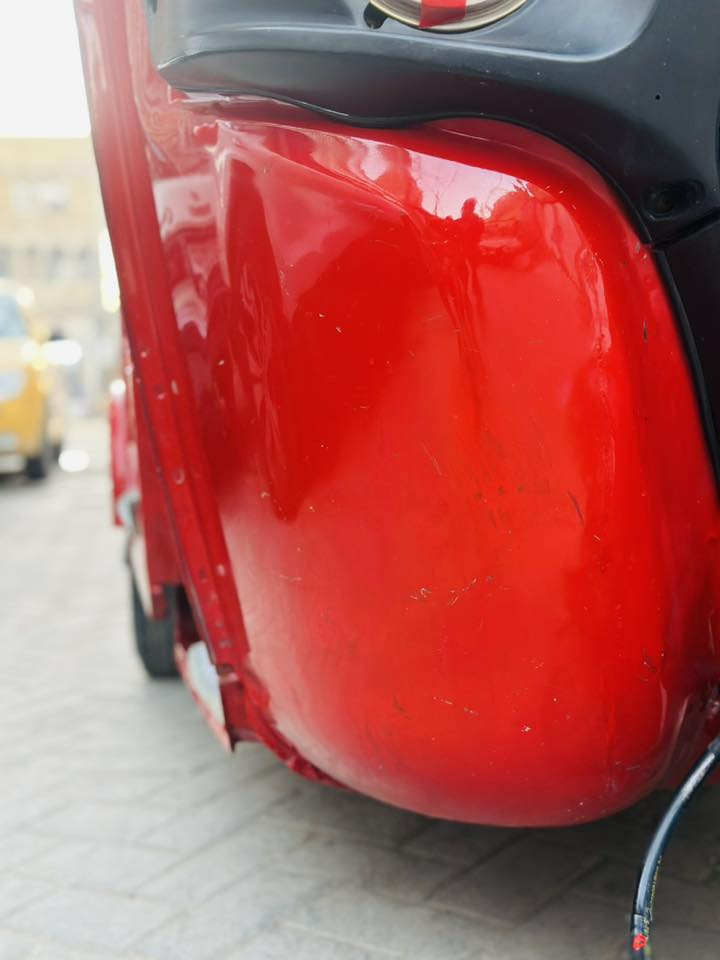 سلام عليكم تكتك 18للبيع رقم اوسنويه تحويل تكتك جاهزه من كلشي ربع ماذب عليهة مصبرغ الخد اليسر اثر زلوغ اودوس فقط مكان بغداد مدينت الصدر السعر 6اونص بيهة مجال ***********
