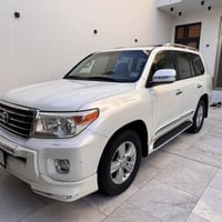 لاندكروزر • ٢٠١٣ • كربلاء