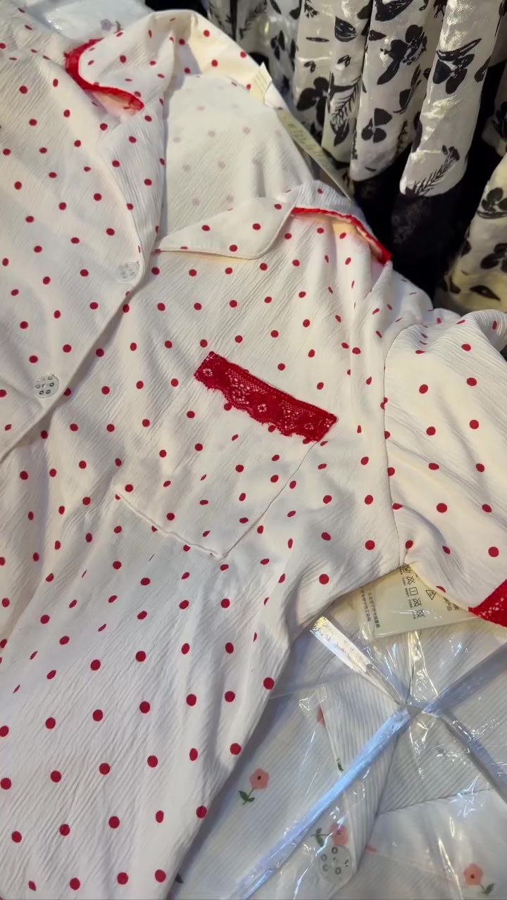 اجمل واحدث الملابس النسائيه جمله ✨💕
https://t.me/dodebayta


**إذا كنت صاحب هذا الإعلان وتريد حذفه لأي سبب، رجاءا أرسل رسالة إلى الدعم الفني**