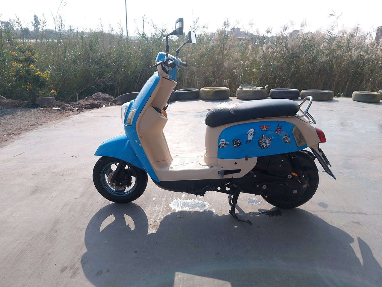 بوليس للبيع كفاله عامه مابيها اي نقص كلهه شغال كهريائيات كامله سلف نكره ❤️🫸

سعر 575 بيها مجال قليل ❤️🫸

مكاني ديالئ خالص هبهب ❤️🫸

رقمي***********❤️🫸
