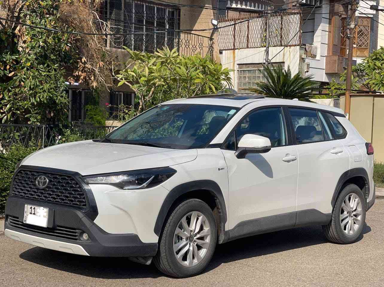 كورلا كروس  هايبرد 2024 ماشيه 6 الالف بحالة الزيرو
رقم بغداد بأسمي عليها عازل حرار ب 200$ 

المواصفات فتحه سقف داخل جلد  كشافات امامية
 تبريد قطعتين كامره خلفية شاشة ابل كار بلي رادار حفاظ على المسار قيادة ذاتية سستم ايرباكات فول تحكم استيرن بصمة تشغيل وابواب نظام ترحيب عن قرب ذاتي اوتوا هولد ايفي مود تحكم مري كهرباء واشاير المري تحكم لايت كهرباء وبقية المواصفات المعروفة ...

ملاحظة بيها ٥ حبات مطر بسيطات 

العنوان _المنصور  ***********
