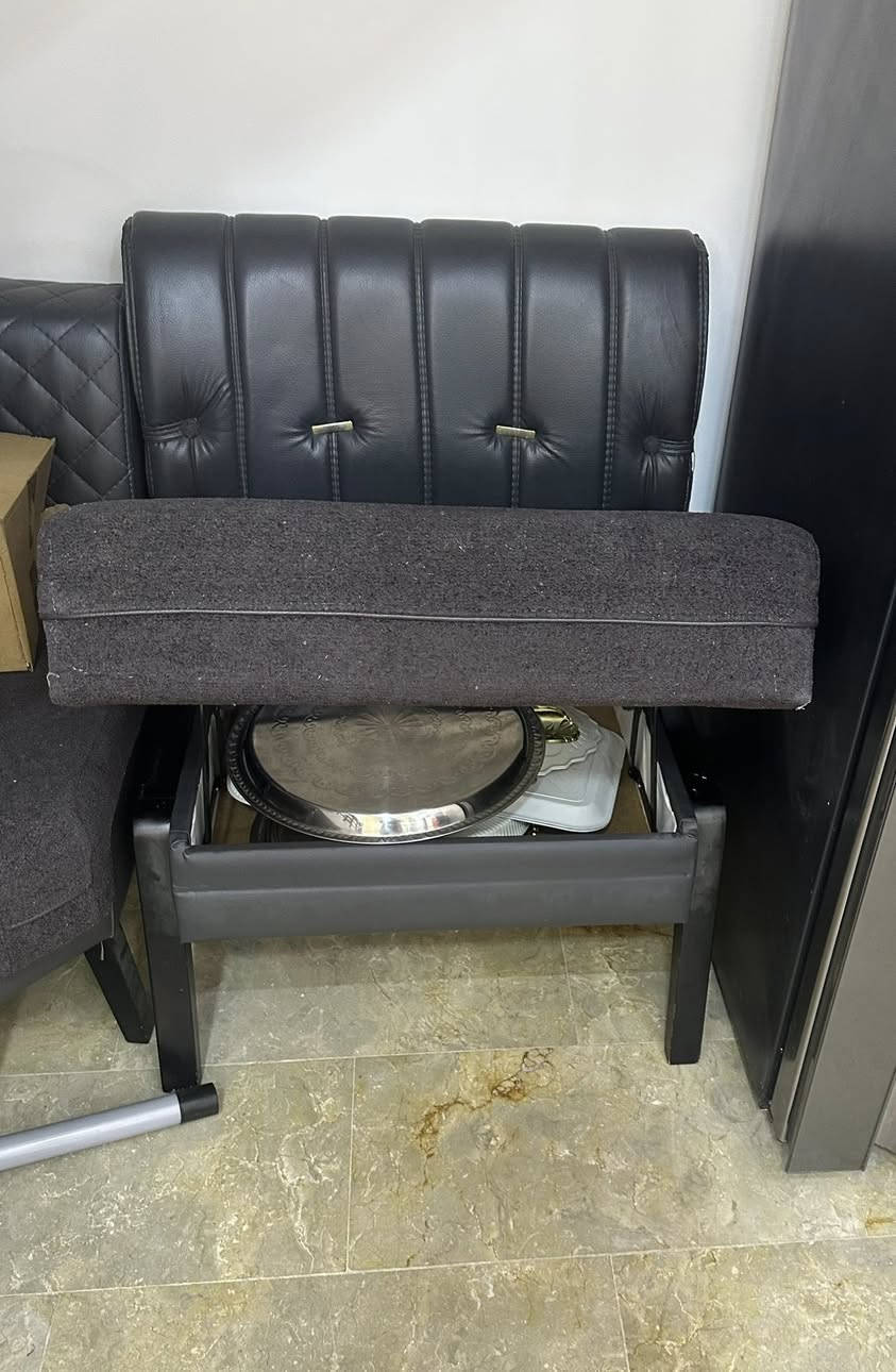 جلسة مطبخ للبيع ثنين كراسي ومقعد نفر ومقعد ٣نفرات وزاوية مكاني الدورة السعر ٢٥٠ وبي مجال بسيط يحتوي على مخزن كما موضح


**إذا كنت صاحب هذا الإعلان وتريد حذفه لأي سبب، رجاءا أرسل رسالة إلى الدعم الفني**