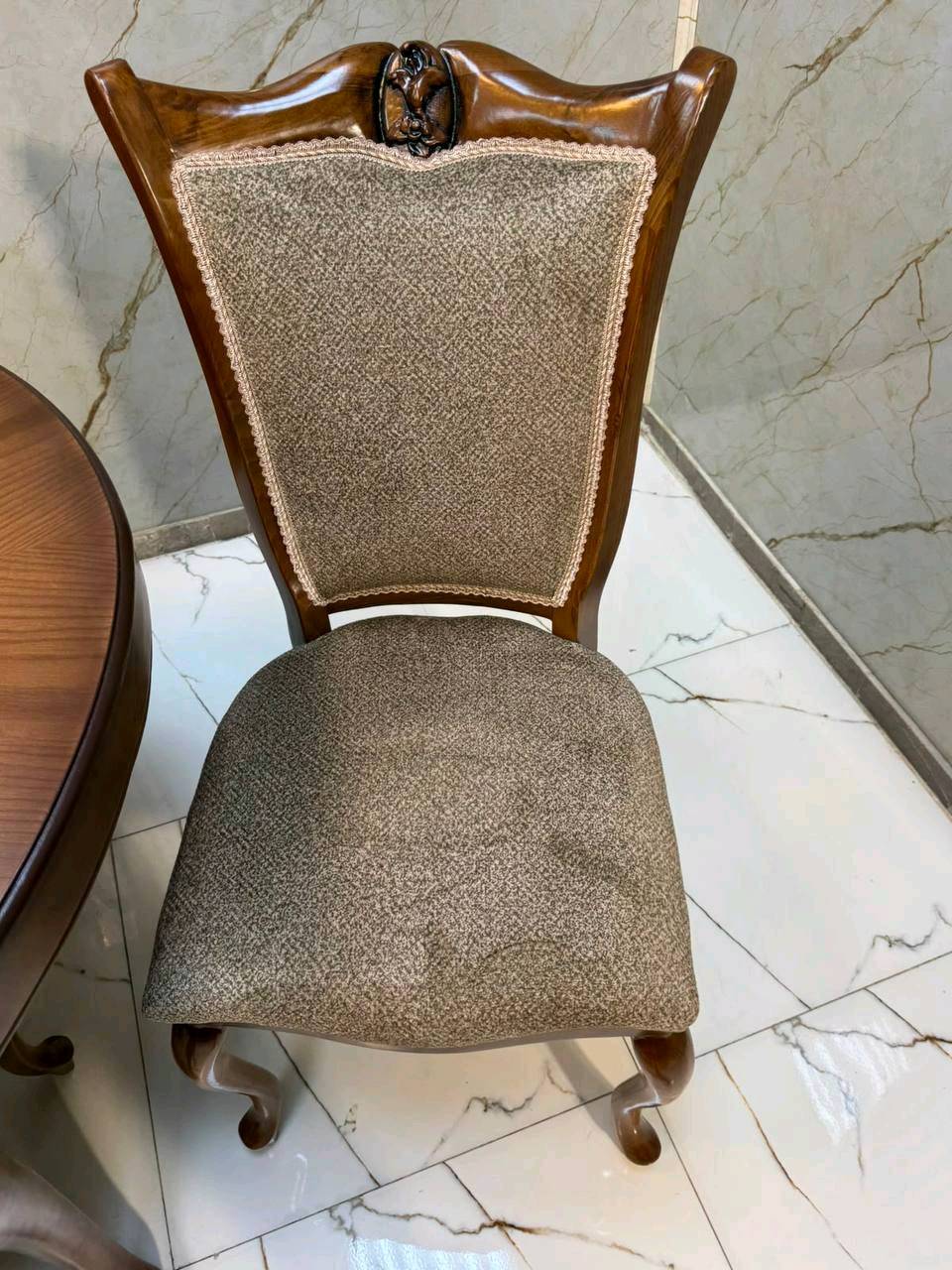 ميز طعام خشب ماليزي 
8 كراسي مليون 110
6 كراسي 860
4 كراسي 610
2 كراسي 275
توصيل بغداد 15 وباقي المحافظات 50
