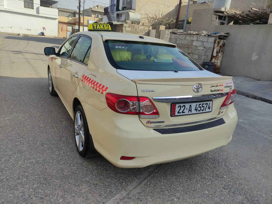 تۆیۆتا کرۆلا ٢٠١٣ 
 بیلاد تەکسی 
مەکینە گەورە
توماتیک ئاوێنە شەفت
تەبریت لەمس 
هەزەی ٢٠٢٧
فەحس نوێ
سەنەوی ٢٠٢٨ مانگی ٤ بەسەر دەچێت
گێر و مەکینە بە شەرت 
غەرامەو بەناو کردن بەشەرت
رەقەم باریک
گێچ تۆبز 
٢ جێ گچکە ساردە کوت
جێی باڵی سەر سندوق کەمێک قەلەم کاری هەیە
سعر ١٧٠ و کەمێک مەعمەلە أربيل, العراق


**إذا كنت صاحب هذا الإعلان وتريد حذفه لأي سبب، رجاءا أرسل رسالة إلى الدعم الفني**