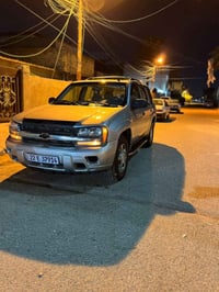 بلايزر 2007 مكفوله من الضربه والصبغ مابيها بس بارد رقم وهزه جديده قبل ...