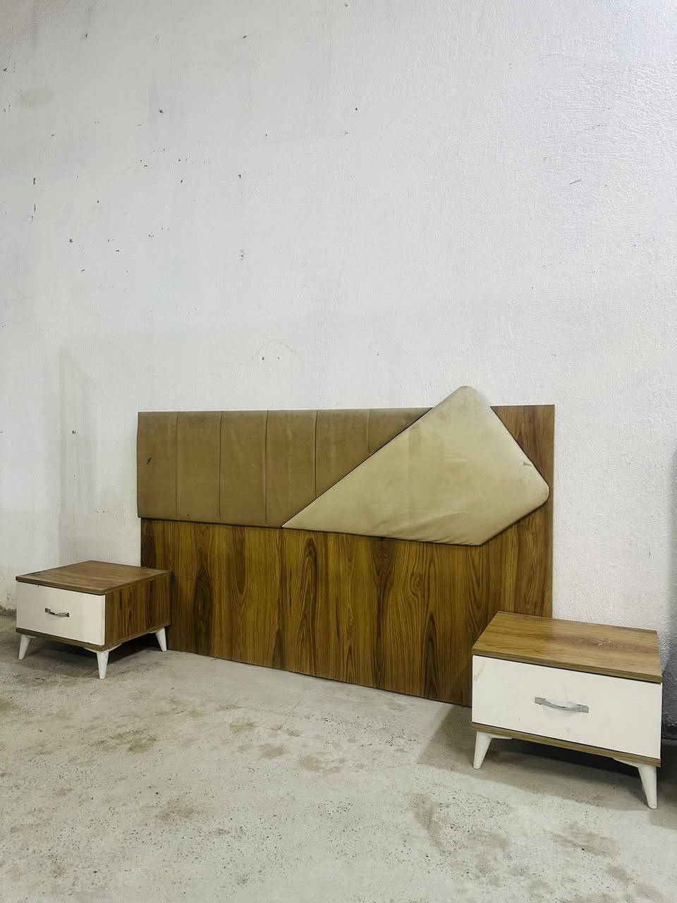 ٤٠٠ للبيع مع نقل وشد اسعار مناسبة عليها تخفيضات تواصل خاص


**إذا كنت صاحب هذا الإعلان وتريد حذفه لأي سبب، رجاءا أرسل رسالة إلى الدعم الفني**