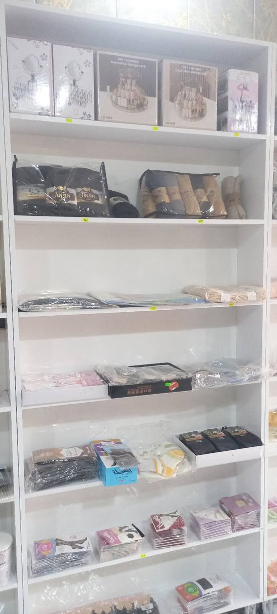 غراض محل كوزمتك للبيع في ناحية الفضلية
للتواصل واتساب او الاتصال على الرقم ***********
