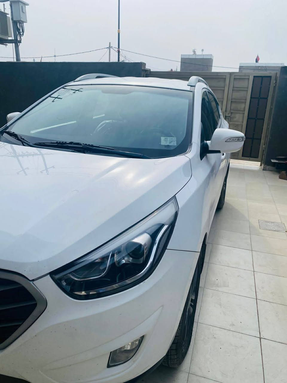 توسان ٢٠١٤ للبيع نضافه ١٠٠٪السعر ١٦٠ وبيهه مجال قليل رقم الهاتف ***********
