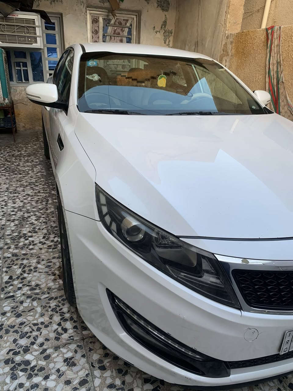 كيا أوبتما
🔸السيارة :  KIA  🚘 

🔸 الموديل :2014 ✔️

🔸 المحرك :2400 

🔸السياره وارد خليجي

🔸اللون ابيض 🤍

🔸نـاقل الحـركة : أوتوماتــگ - Auto

🔸نـوع الوقـود : بنزيــن - Gasoline⛽️

🔸المسافة المقطوعة :100KM 

🔸مميزات السيارة ..

🔸بصمة تشغيــل 

🔸اشارة ترحيب 

🔸صالون جلد جوزي اسود

🔸 بصمة فالابواب 

🔸تدفئة 

🔶تبريد ثلج

🔸تحكم كامل فالمقود 

🔸تدفئة فالمقود 

🔸مرايات كهربائية 

ملاحظه:السياره بيه ضربه زغيره بل بنيد وباب السايق شخط  السياره كفاله عامه

__________________________

للإستفســار أگـــثــر ↘️⬇️↙️ 

رقـم الهـاتف :***********

***********

المـكان : بغداد حي الجهاد
