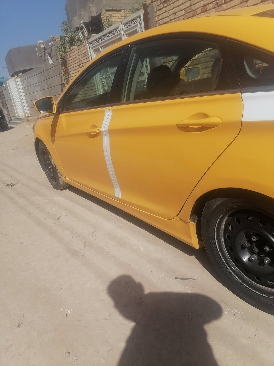 سوناتا أمريكي موديل ١٢ حادث جاملغ بنيد فقط رقم ذي قار جاهزه تبريد مكينة جي دي اي ٢٤٠٠ بيه ضعف عليه هيئة٥ أوراق  الي تفيده يتصل سعر ٧٠ بيه مجال مكان سيارة ناصرية سوق الشيوخ *********** شراي
