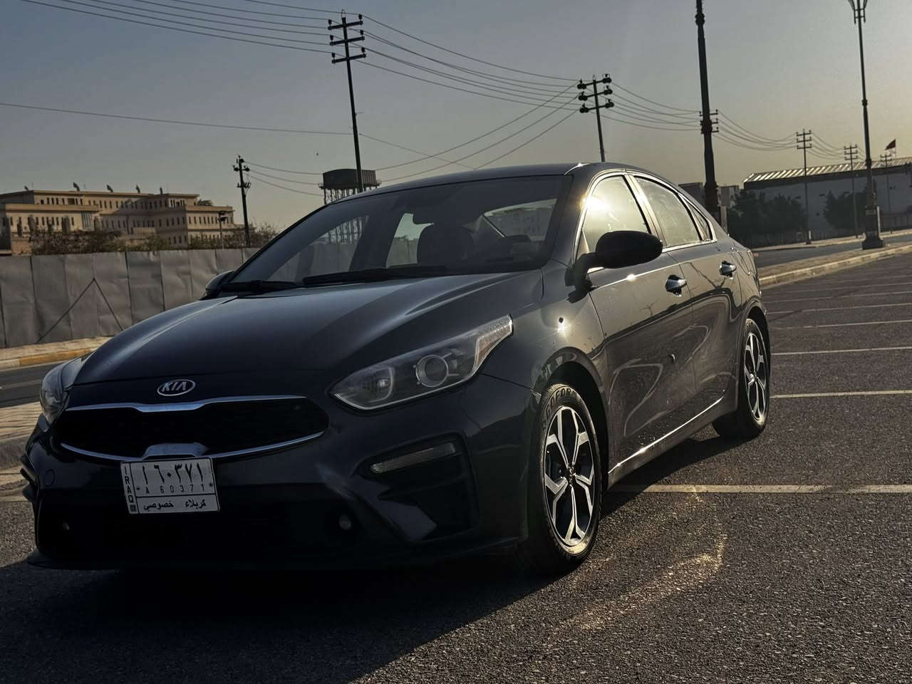 السلام عليكم
كيا فورتي 2020 للبيع
مكينة 2000 دوش 
السيارة مكفولة من الصبغ فقط بارد بسيط بالجاملغ موضح بالسونار 
رقم كربلاء بأسمي
السعر 136
لاستفسار اتصال على ***********
