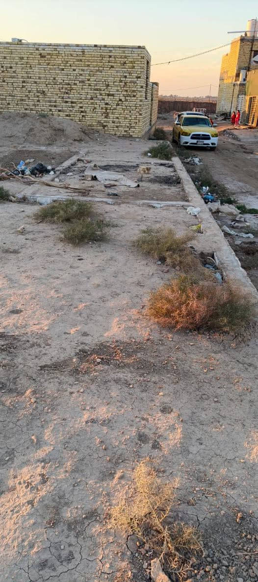 قطعة البيع 200متر يم ابو رعد ابو سراميك القطعة بتلو كامل الاستفسار ***********
