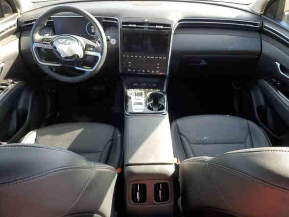 السلام عليك توسان موديل ٢٣ امريكي حادث موضح بالصور فووول مواصفات  مرقم بغداد السعر ١٩٠ ورقه وهاذ رقمي ***********
