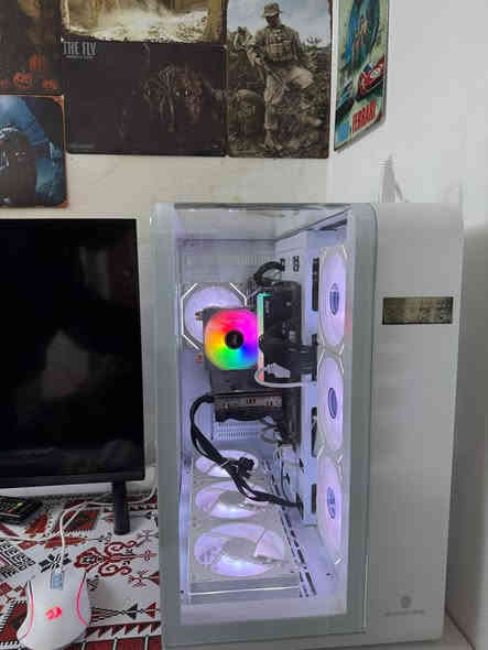 للبيع
I5_11400f
H510 msi  pro
Ram 16g rgb 3200 xpg 
Rtx 3060 12g evga 
Ssd 1tb x-ray 
Psu 750 watt bronze gamdias rgb
Case 4fan rgb xigmatek cyclops

بغداد حسينية الراشدية
***********
