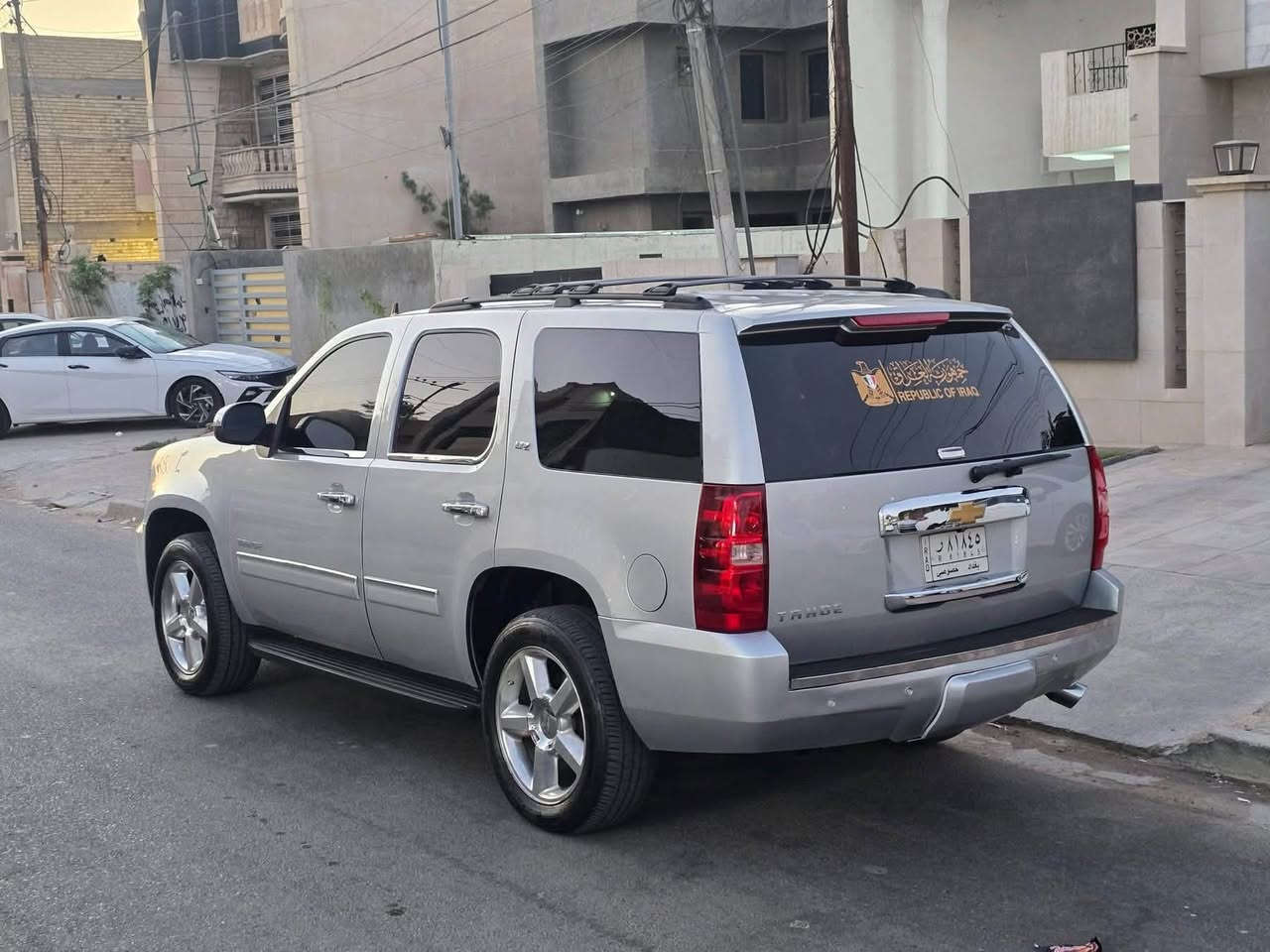 للبيع بسعر مناسب تاهو ٢٠١٣ LTZ اعلى مواصفات رقم بغداد  نظيفه جدا
كشنات جلد
تدفئه تبريد خزن ميموري للكشن
فورويل
فتحه سقف
وبقيه المواصفات
تبريد ثلج
كير ومكينه كفاله
السياره شادلة منظومة غاز
داخله كلين من امريكا
صار بيه اهنا طخه بالجاملغ الامامي وانصبغ بيه شبر 
وبيه بارد بلبابين والصندوك شغل درجه اولى
مكان السيارة بغداد العامرية
السعر ١٩٨ وبيه مجال
للتواصل 

+964 781 419 3367


**إذا كنت صاحب هذا الإعلان وتريد حذفه لأي سبب، رجاءا أرسل رسالة إلى الدعم الفني**