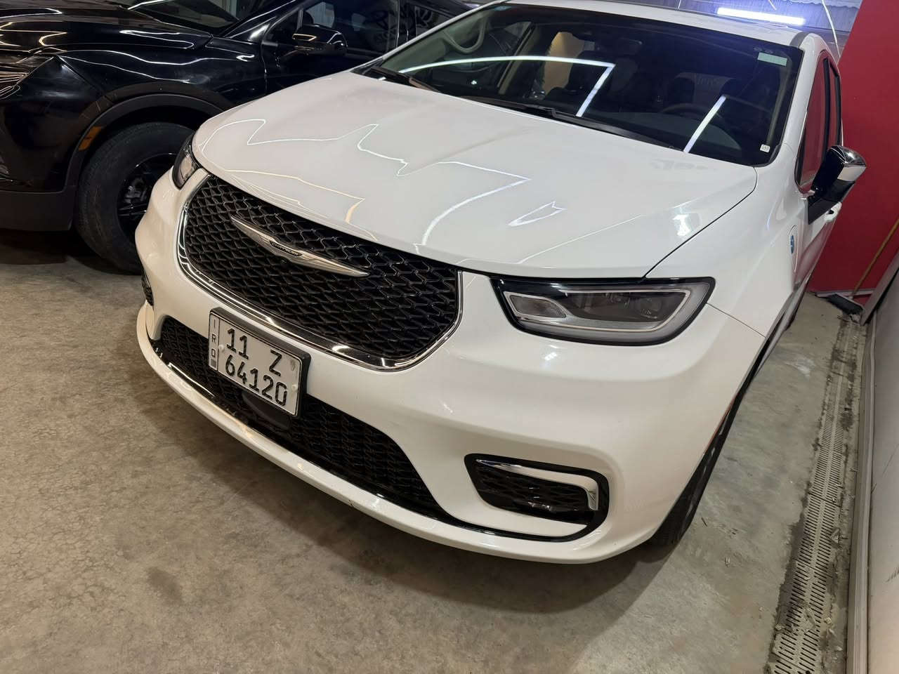 للبيع 2023هايبرد  بانزين.    فول فتحه حادث خفيف. السعر275. بي مجال. ترهم. قسط. بمقدمه 130  لعنوان بغداد ***********
