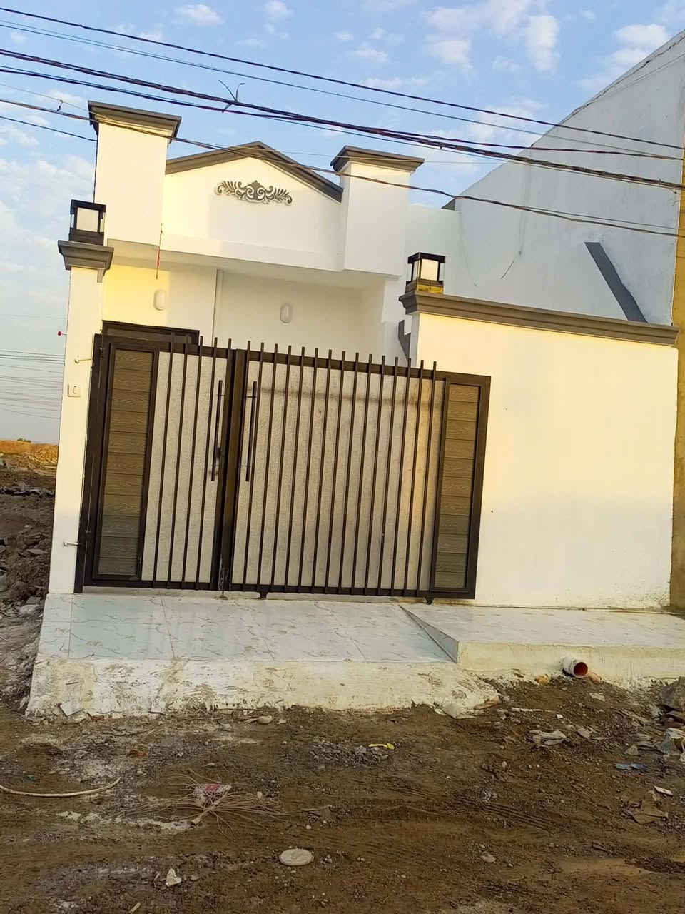 بيت زراعي بل ارجيبات  للبيع مساحة 100 متر السعر 40 رقم الهاتف ***********
