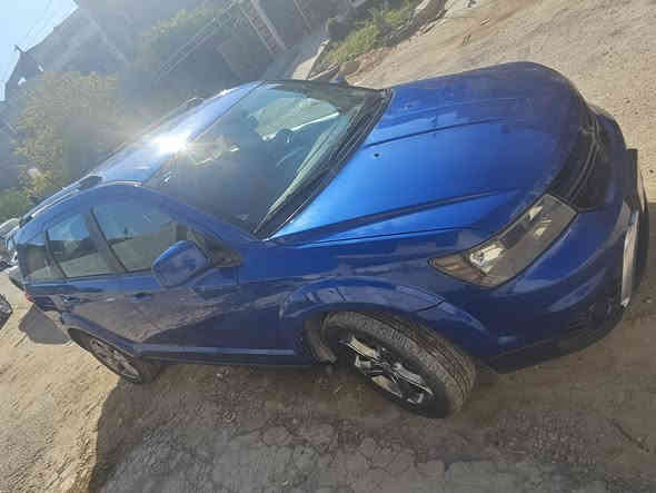 سلام عليكم
دودج جورني موديل ٢٠١٥ للبيع 
حجم محرك سته سلندر 3600
حادث فقط باب الخلفيه عكس السايق ومصلحه وتكحيلات بسيطه
الرقم بغداد
للاستفسار *********** واتساب 
سعر ١٥٠ وبيه مجال حك جيه 
( وأحلى من صور)  ماشيه ( ١٠٩ الف )
