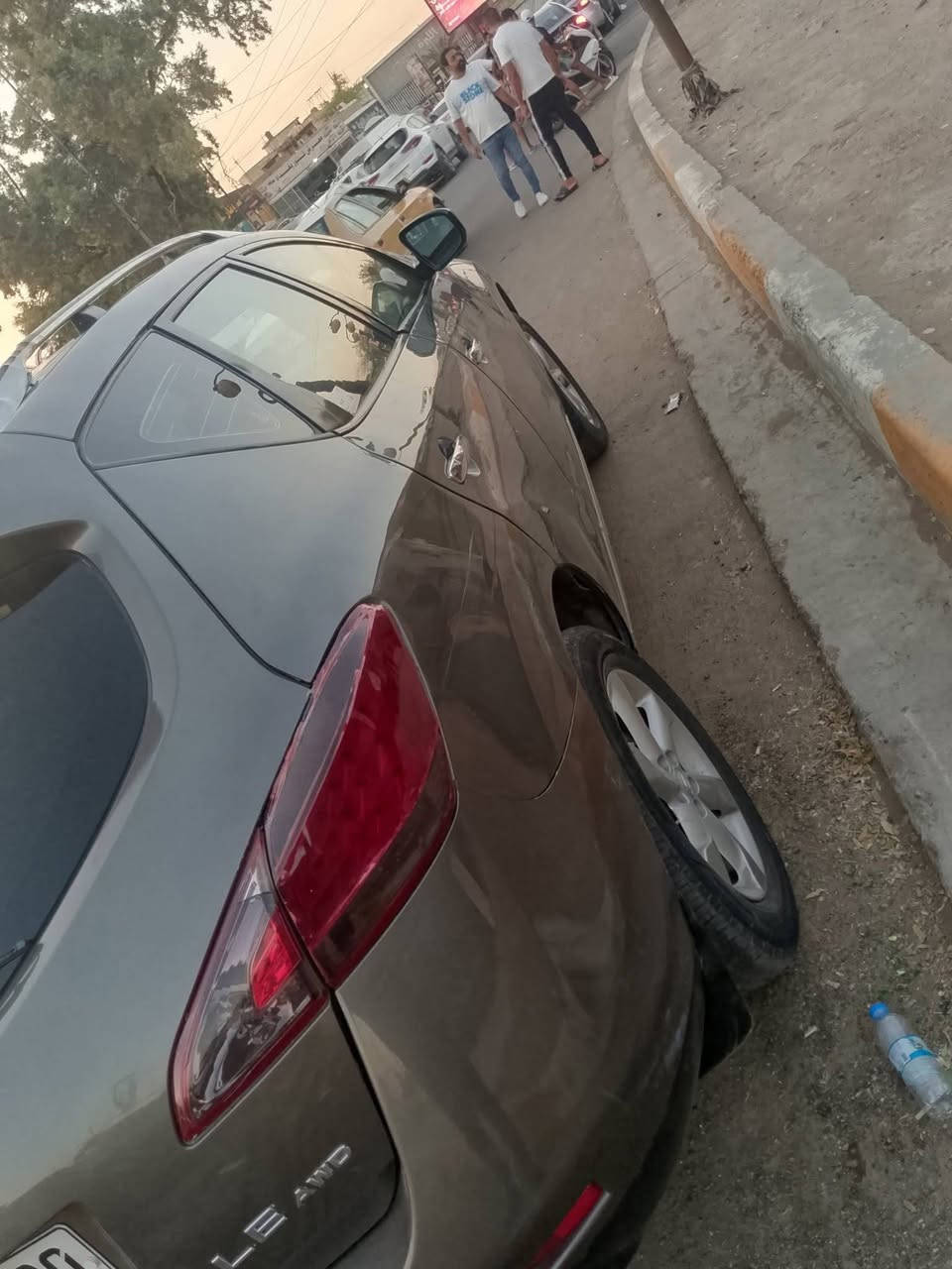 سلام عليكم نيسان مارونو موديل 2012ياباني بصمه كير محرك مكفول صدر مكفول كهربائيات تبريد كامله حادثه باب وجاملخ صفحت السائق وصبغ حزام الجماليه السعر75 الرقم ***********المكان بغداد الكريعات
