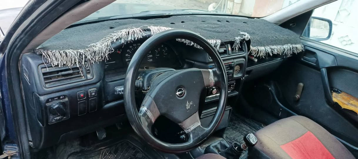 سلام عليكم اوبل فكتره للبيع موديل 92 رقم كركوك انكليزي مشروع وطني لل29 شرط الوكاله والتحويل محرك16لاصرف ولا بخار خياسات مابيهه تايرات جدد كهربائيّات كلهه شغاله ما ناقصهه شي سعرهه 34 وبي مجال مكان كركوك حي الاسره.
***********
