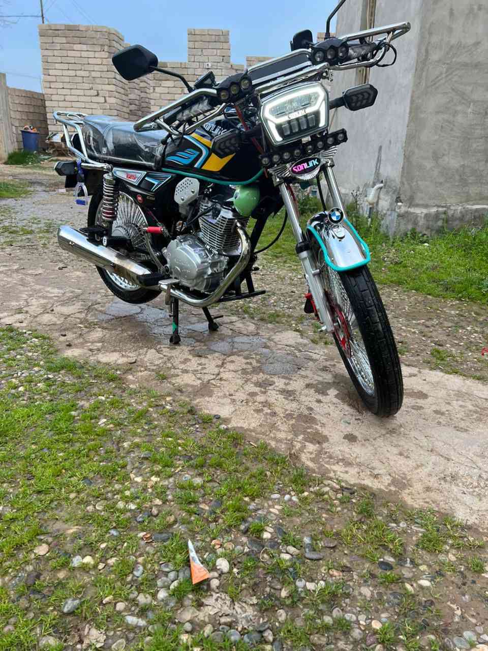 السلام عليكم
سونك الاصلي موديل 2025 محرك 125cc
5كير. الثقيل شرط  ماشي شي قليل 
محرك نار🔥نشاط معدل فول تانكي مضلع  دراجه خير من الله وكلها شرط دراجه جديده للتواصل ***********
متواجد عل خاص
