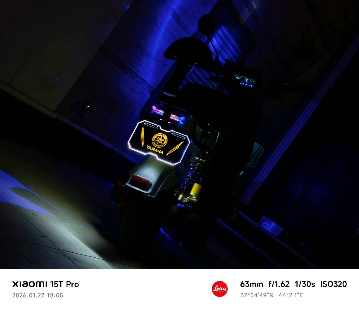 دراجة R9 2026 تلمع لمع بطاريات جدد 2026 الكبار الدبل 32 امبير 5 بطاريات ونلي كلشي بلادي فول تزويد لايتات اضائات جاملغ كاربون صارلها 4 شهور وكلش نظيفة حيل ملف 1500 واط حقيقي بيها بلوتوث تمشي 109 وهمي والحقيقي 65 يمشي بطاريات تتحمل 30 كيلو عنواني كربلاء حي الاسرة ، سعر ثابت قفل اكو صور اكثر وهي مغسوله تشوفها شلون تلمع وجديدة