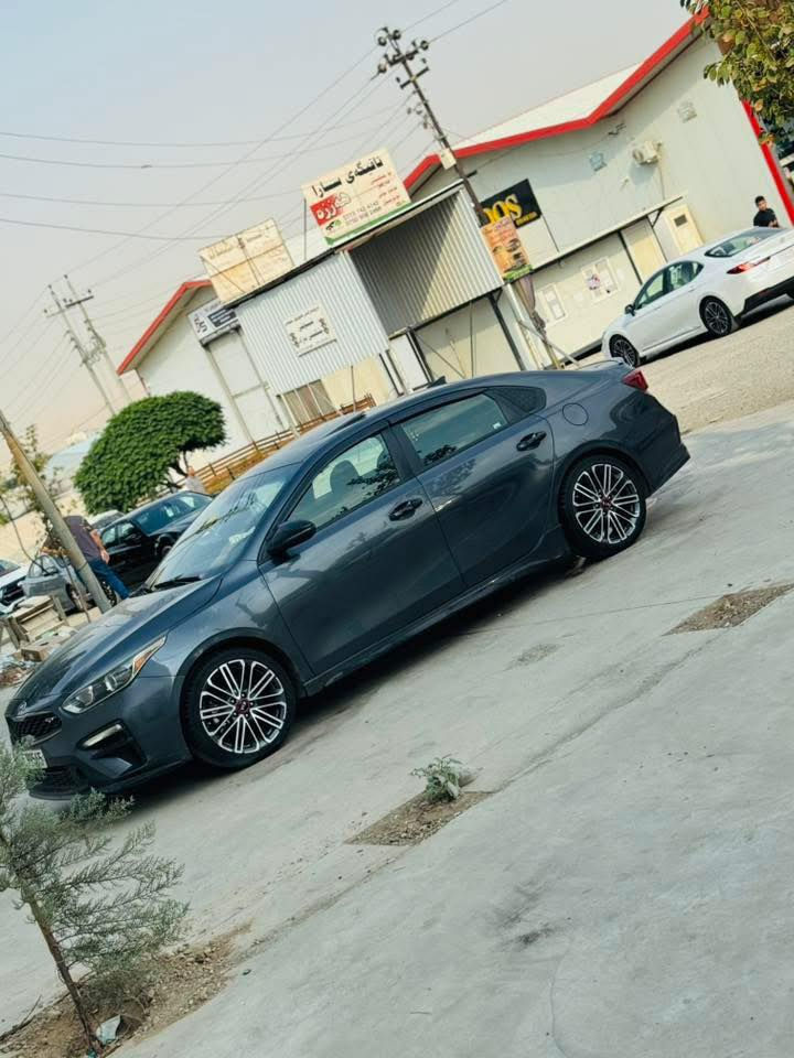 كيا فورتي gt تيربو sport 2021 
فول مواصفات 
بدون ضرر فقط دعامية امامية بدون صبغ 
كير عادي / كير عادي 
رادارات فتل 
بصمه تشغيل / بصمه أبواب / بصمه صندوق 
تحديد مسار 
سياقه ذاتية 
فتحه سقف
كشنات جلد 
صوت كروز رياضي 
أشاره ترحيب 
لايت زنون 
بك ليت لد 
ويل ١٨ سبورت 
أشاره بل مري 
شحن لاسلكي 
قطعتين تبريد 
مكاني موصل حي الوحده 
رقم اربيل بسمي هزه وسنويه جديده شرط التحويل  السعر ١٤٠ 
 ***********
