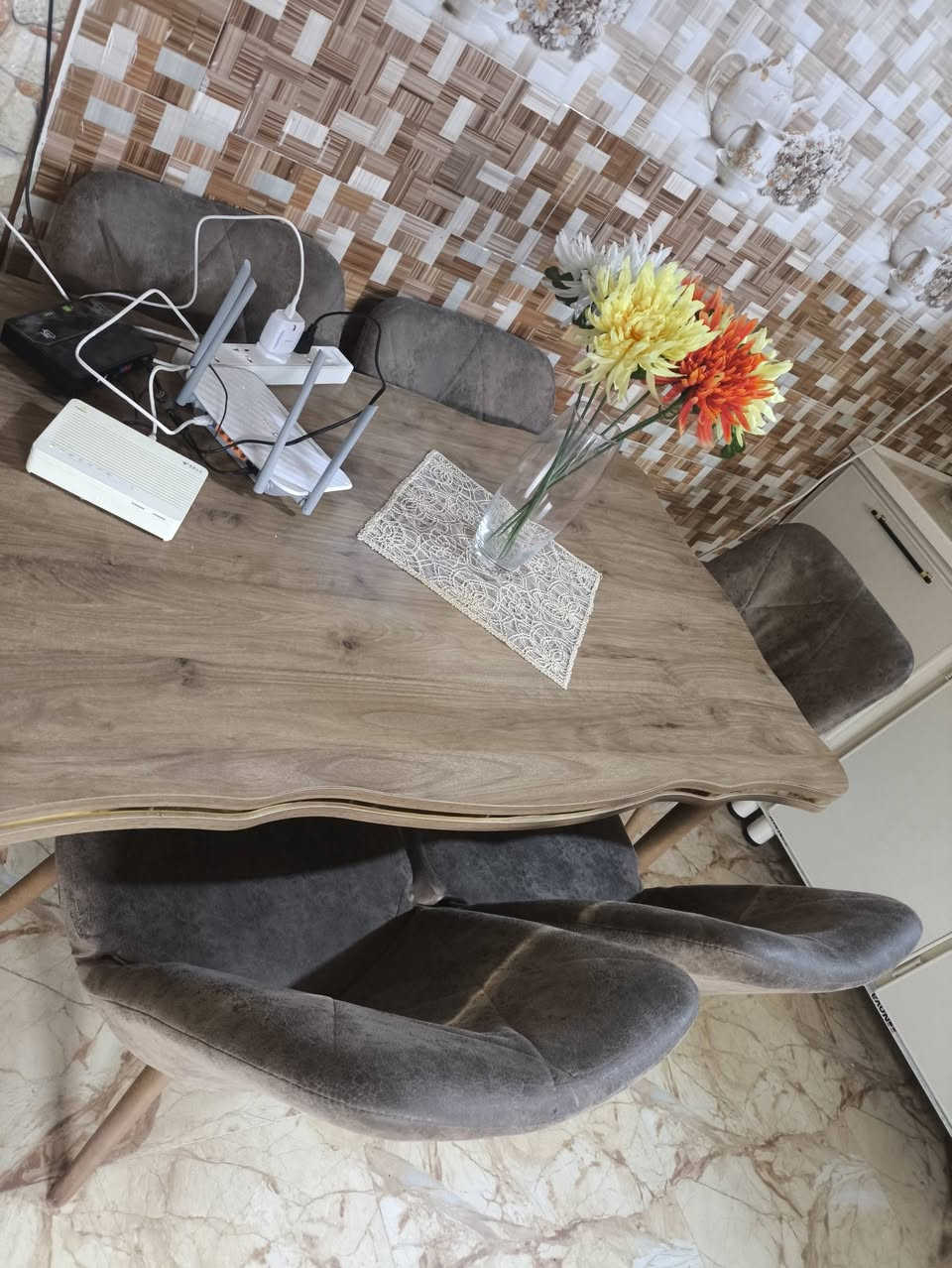البيع ميز طعام كراسي عدد سته مقدفه سعره 150


**إذا كنت صاحب هذا الإعلان وتريد حذفه لأي سبب، رجاءا أرسل رسالة إلى الدعم الفني**