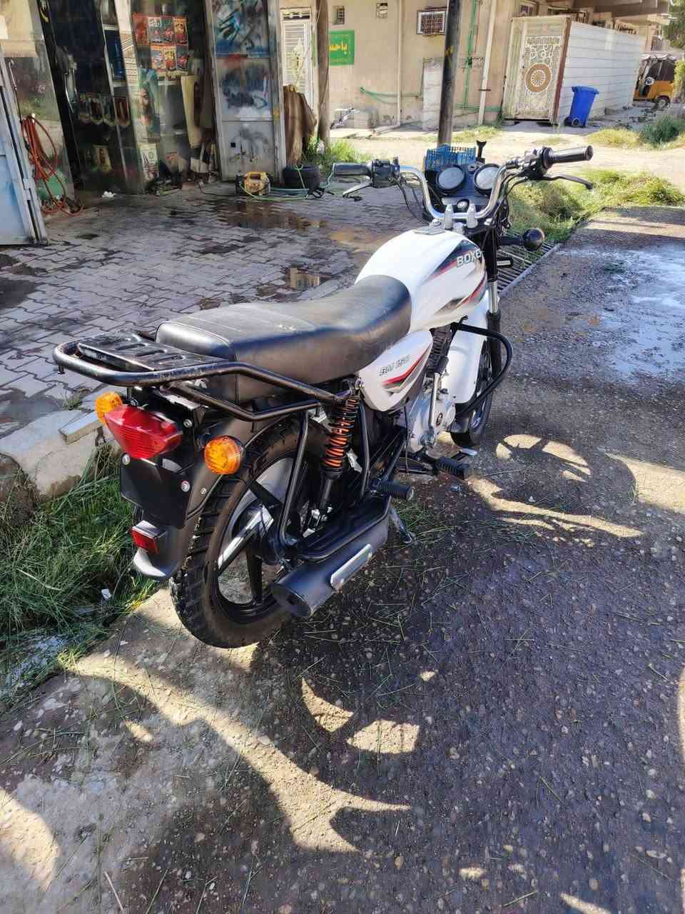سلام عليكم
دراجه بوكسر 2023طالعه من المعرض 2025
السعر بمليون وربع وبيهة مجال 
التواصل***********
احمد رزاق

