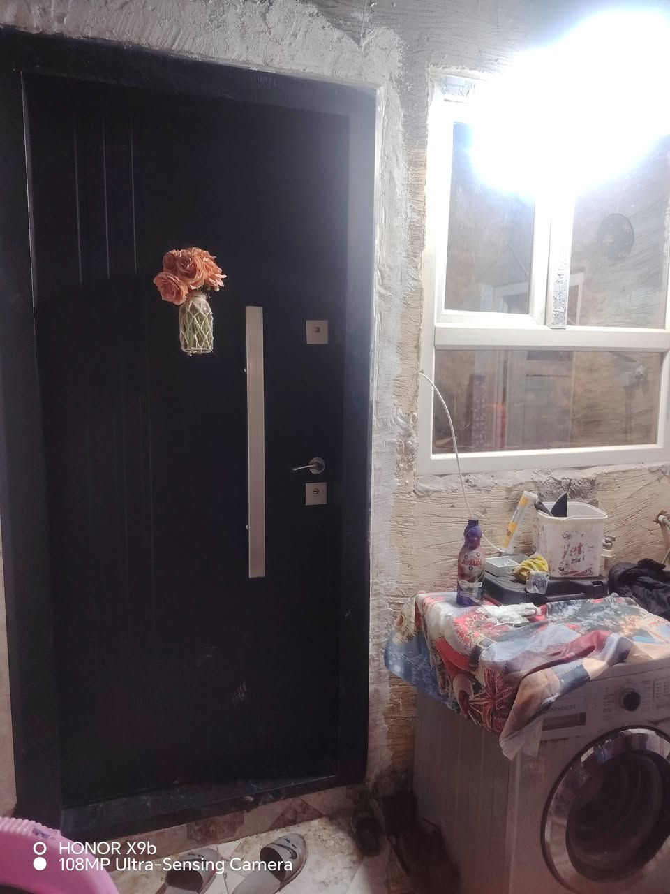 بيت رقم للبيع مساحه اقل ال100 متر سعر 25 بي مجال بي ساعه وباسمي سيراميك كاونتر من ضمنه *********** بواحد اذار ضهر المحافضه الجديده
