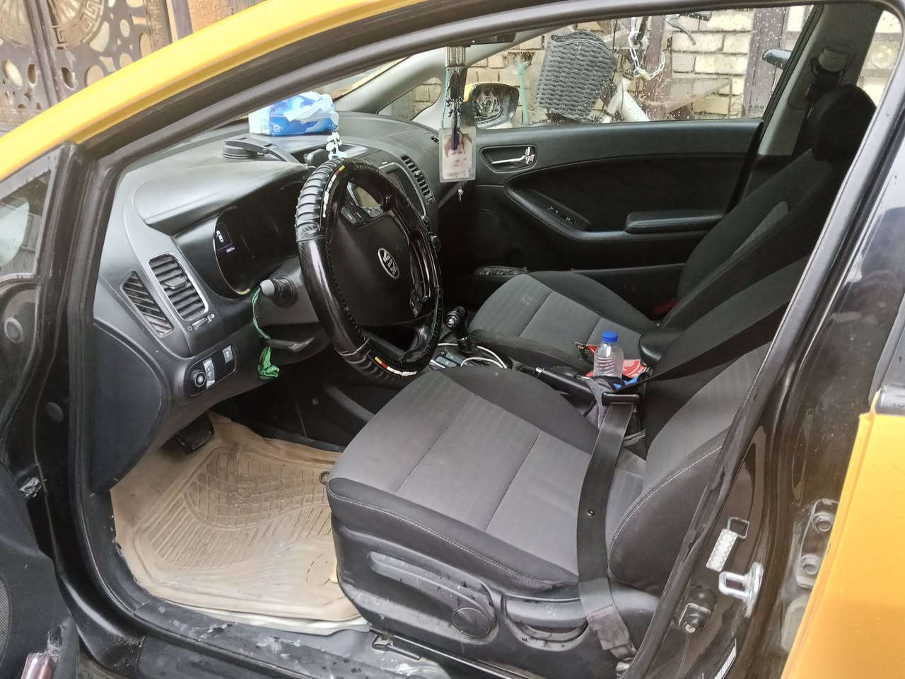 السلام عليكم فورتي للبيع موديل 2017 حادثه جاملغ خلفي ليبل واحد السياره مكانه بغداد الشعب مكينه كايمه السعر 105 قفل *********** واتساب
