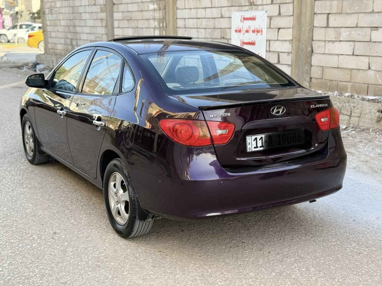 السلام عليكم النترا  موديل 2009 خليجي  بيها قطعتين صبغ بدون دواخل لون كرزي 🍒 فول مواصفات  محرك 2000 دوش فتحه ماشيه 100  رقم بغداد انكليزي بأسمي  سعرها 105 وبيها مجال ***********
