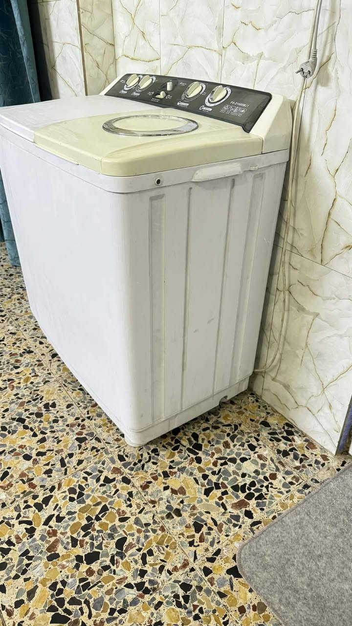 سلام عليكم غساله 21كيلو
شركه توشيبا اصليه مكفوله ماداخله تصليح بلاديه شخط مابيه نضيفه جداا شرط تغسل بطانيه وتنشفه 
وصوبه يابانيه نضيفه جداا 
مكاني العبيدي الراسه شارع 20 الغساله 100 والوصبه 60 
***********
