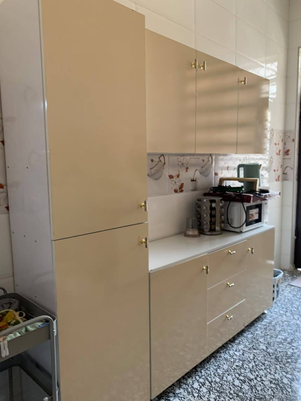 ***********
شراي يتفضل واتساب 
اريد اشيل غراض كلش نظيفات ومناسبات عنوان بغداد زعفرانيه
قنينه غاز براد مبرده كاونتر طباخ ثلاجه غساله الاصلي
