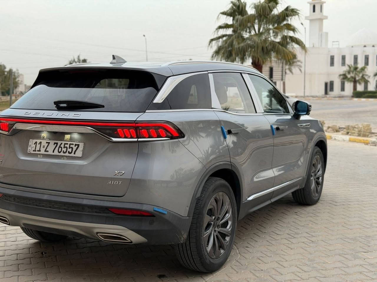 سياره بايك X7
ضمان ٦ سنه
صيانه ٢ سنه يشمل تبديل دهن وفلتر  اوفحص
مكينه ياباني ١٥٠٠ تيربو ٢٨٠٠ بالضمان 
كير ياباني  بلضمان
 شاشات سامسونج
كامرات ٤ محيطيه
 رادار قياده ذاتيه ذكاءاصطناعي
تطبك وحده 
كشنات جلد  كهربائي من شركتة مارسيدس تدفئه تبريد
تبريد ٢ قطعه
موديل ٢٠٢٥
مكفول زيرو
سنويه بسمي
رقمي.          ***********
 العنوان    نجف الشرف
