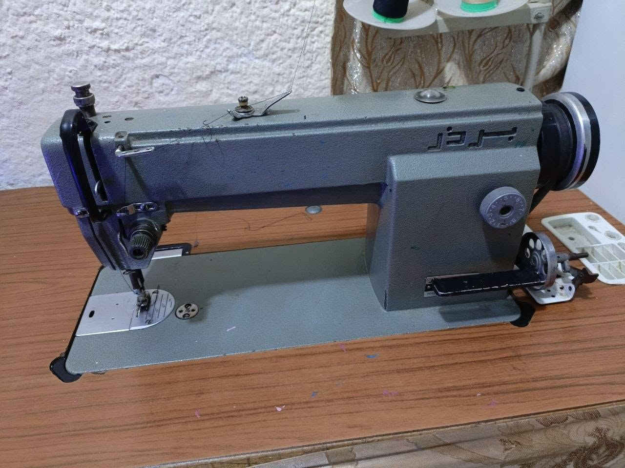 متاح مكينه خياطه برذر
السعر 160 وبيه مجال قليل مكاني الحر


**إذا كنت صاحب هذا الإعلان وتريد حذفه لأي سبب، رجاءا أرسل رسالة إلى الدعم الفني**