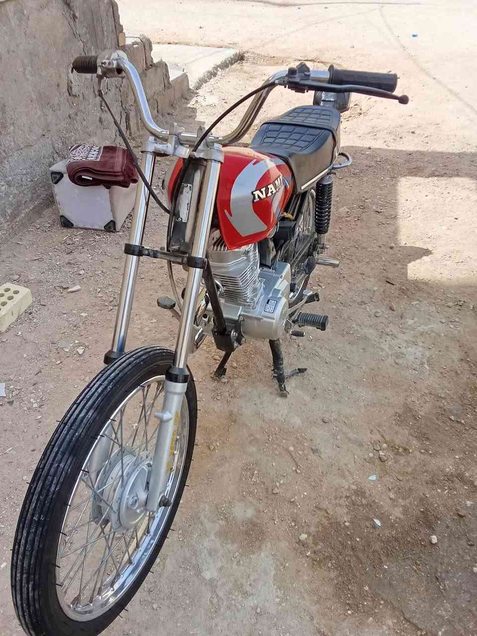 اربعه البيع شاصي مديل 15والمكينه 26نامه سعر 800وبيها مجال ‏‪0774 431 1839‬‏
